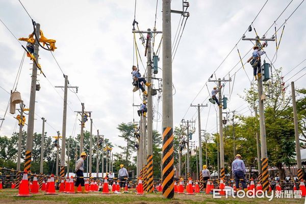 ▲▼台電版奧運驚見超狂正妹！老師轉行女蜘蛛人　起重機、堆高機都會開。（圖／記者賴文萱翻攝）