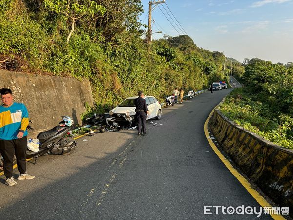 ▲高雄市柴山大道發生死亡車禍             。（圖／記者吳奕靖翻攝）