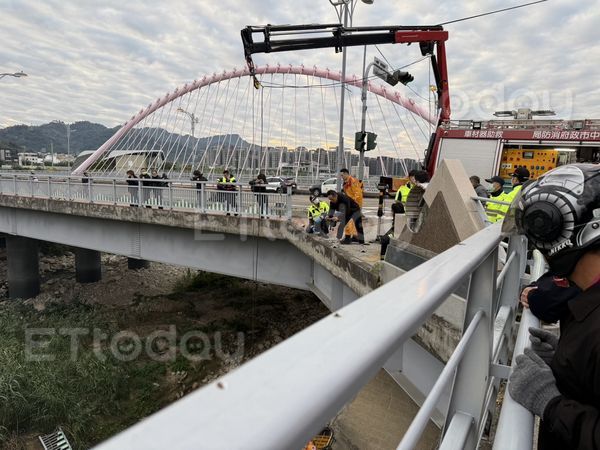 ▲▼北屯區景賢路、祥順東路交叉路口車禍。（圖／民眾提供）