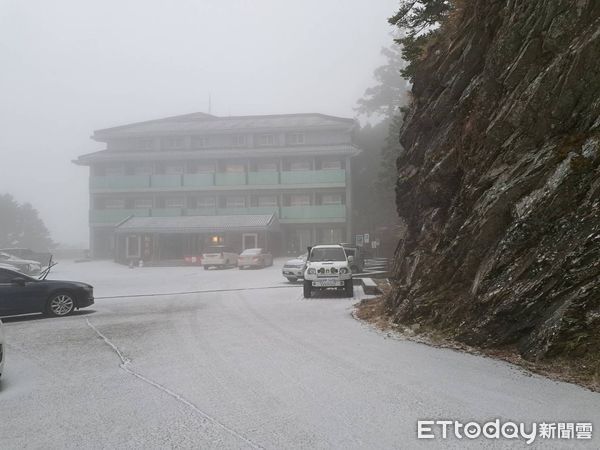 ▲▼合歡山降雪。（圖／民眾提供）