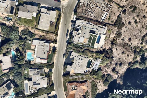 ▲▼洛杉磯野火爆發前後的太平洋帕利塞德（Pacific Palisades）地區。（圖／翻攝自Nearmap）