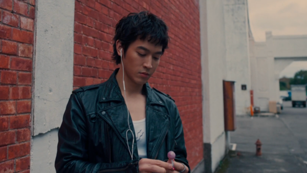 ▲▼小樂吳思賢MV用三顆鏡頭一鏡到底。。（圖／華納音樂提供）