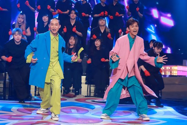 ▲浩角翔起睽違六年再度一起跳舞。（圖／民視提供）