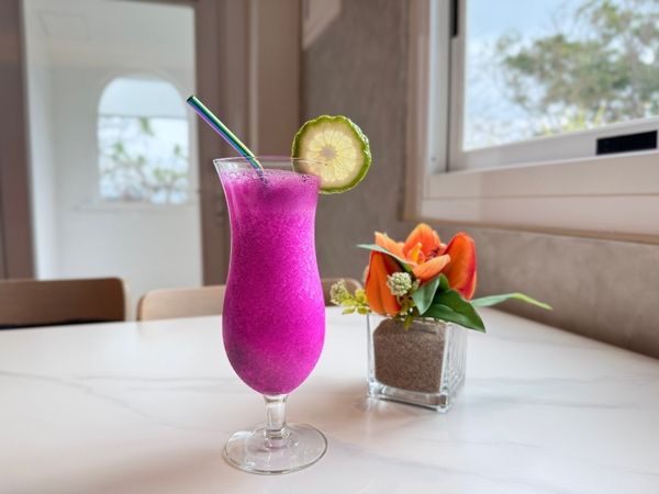 ▲▼墾丁最新船帆石No.1000咖啡廳。（圖／墾丁福容大飯店提供）