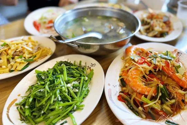 ▲▼富岡漁港必吃高CP值海鮮。（圖／部落客飛天璇提供）