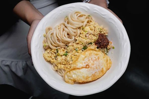 ▲▼岡山超狂炒蛋麵四小時不到就收工。（圖／部落客美熊提供）