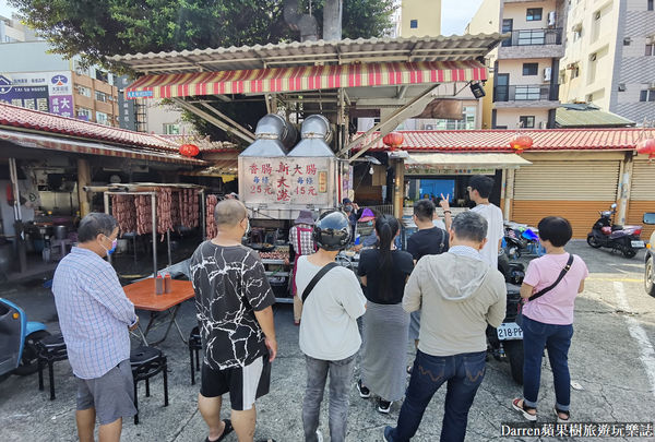 ▲▼高雄在地人都推薦的新大港大腸包小腸。（圖／部落客Darren提供）