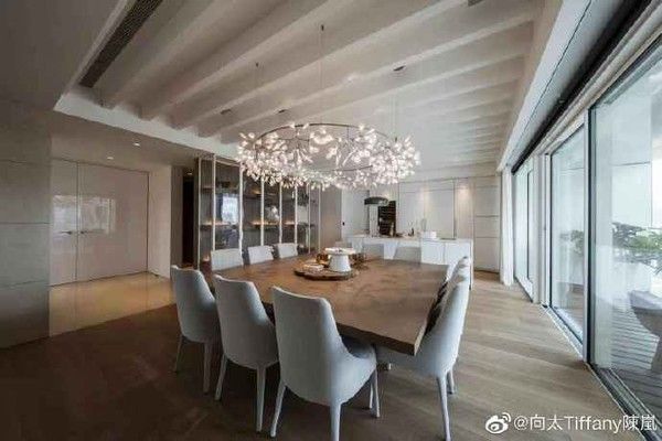 ▲▼郭碧婷、向佐豪宅。（圖／翻攝自微博／向太）