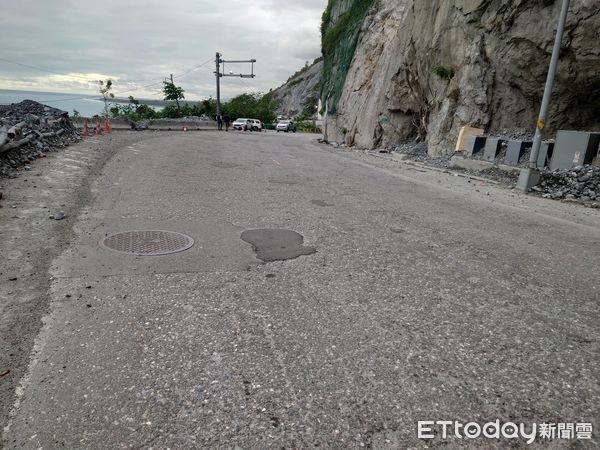 ▲▼蘇花匯德隧道南口路段進行道路修補，1月14至15日，上午8時至下午5時，單線雙向機動管制。（圖／公路局提供，下同）