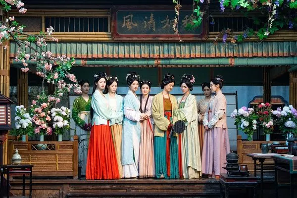 ▲《五福臨門》卡司包含盧昱曉、王星越、倪虹潔、劉些寧、陳鶴一、吳宣儀等。（圖／Netflix提供）