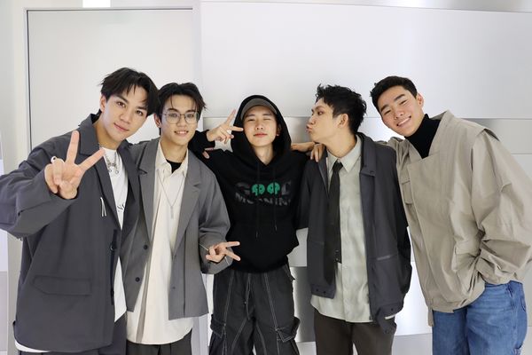 ▲AcQUA源少年再喊口號：真的好想他。（圖／種子音樂提供）