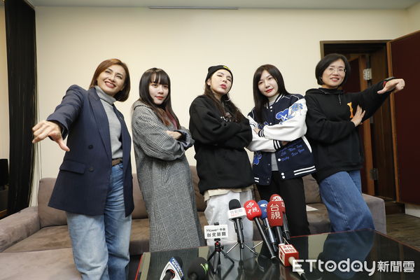 ▲▼民進黨立委吳沛憶舉行「大姐開麥－沛憶帶隊Rap炸起來！」，邀請黨內女性立委蘇巧慧、邱議瑩及黃捷依痛錄製嘻哈饒舌歌曲「大姐」。（圖／記者湯興漢攝）