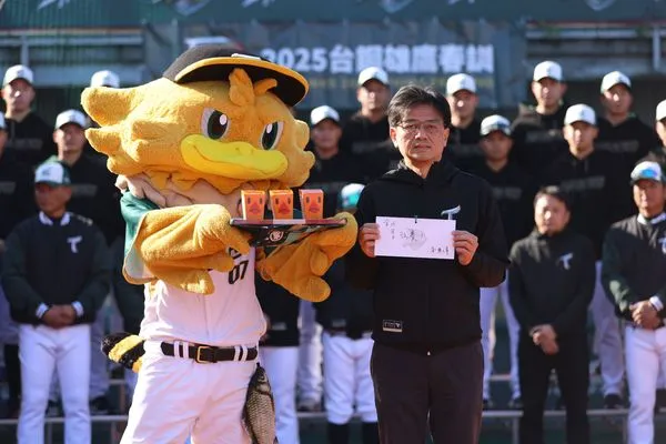 ▲台鋼雄鷹領隊劉東洋。（圖／台鋼雄鷹提供）