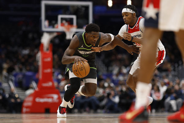 ▲灰狼「蟻人」艾德華茲末節爆砍20分，全場轟41分賞巫師7連敗 。（圖／路透）