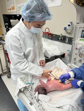 ▲御姊愛順利生產。（圖／翻攝自御姊愛臉書）