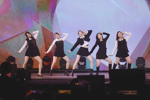 ▲韓人氣女團FIFTY FIFTY登文總除夕節目《WE ARE 我們的除夕夜》。（圖／文總提供）