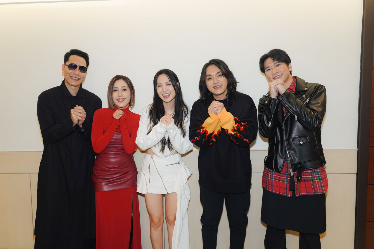 ▲▼孫盛希、小男孩樂團登上《紅白》。（圖／滾石提供）