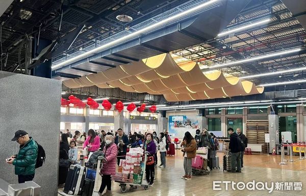 ▲疏運期間金門小三通航線旅客入境。（圖／航港局提供）