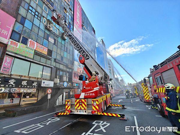 ▲基隆吉祥大樓春安消防演習。（圖／記者郭世賢翻攝）