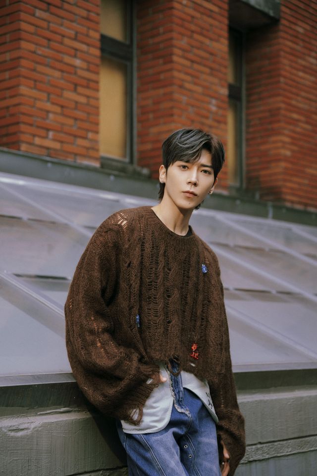 ▲▼畢書盡、林宥嘉〈跟自己說再見〉。（圖／索尼提供）