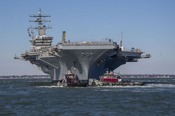 ▲▼尼米茲級艾森豪號航空母艦（USS Dwight D. Eisenhower, CVN 69）。（圖／美國海軍）