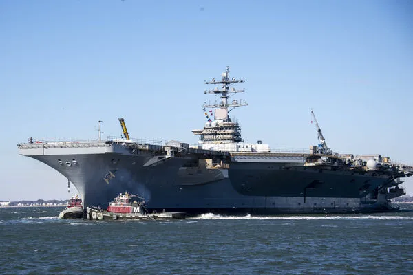 ▲▼尼米茲級艾森豪號航空母艦（USS Dwight D. Eisenhower, CVN 69）。（圖／美國海軍）