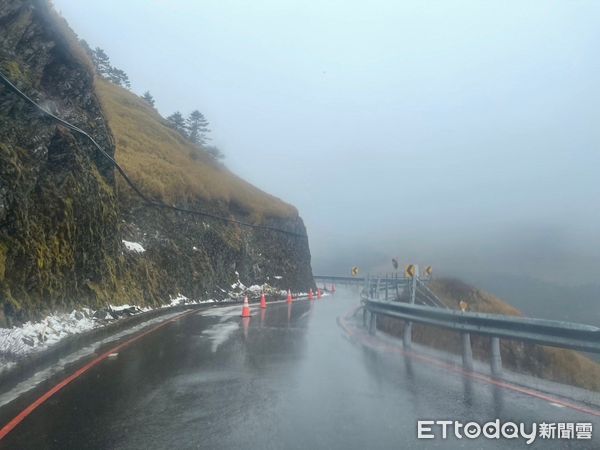 ▲▼合歡山區有結冰機率，翠峰至大禹嶺路段將預警性封閉。（圖／公路局提供，下同）