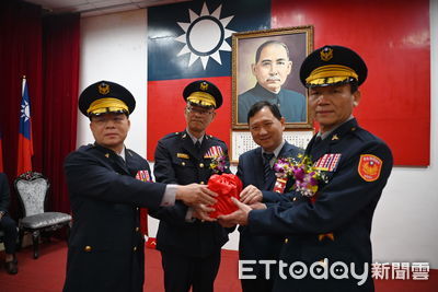 台東縣警察局長交接...蔡燕明上任　副縣長王志輝主持監交