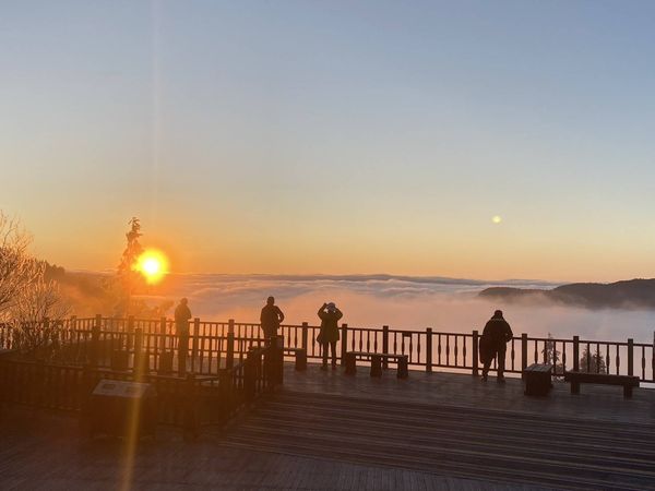 ▲▼太平山森林遊樂區霧淞、雲海、日出交織的大自然的美景。（圖／太平山莊提供，下同）