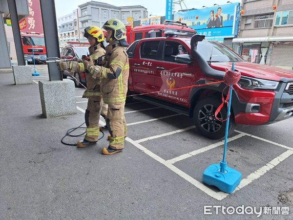 ▲台南市消防局第二救災救護大隊於16日上午舉辦「大型賣場火警消防搶救演練」，本次演練選定麻豆區的重要大型賣場「麻豆全聯中正店」作為模擬場地。（圖／記者林東良翻攝，下同）