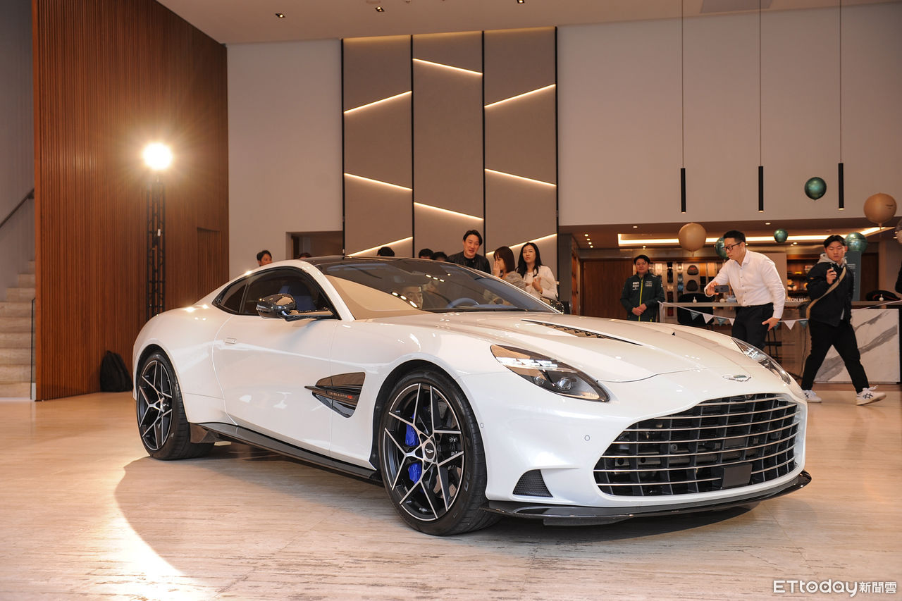 ▲Aston Martin Vanquish登台 。（圖／記者林鼎智攝）