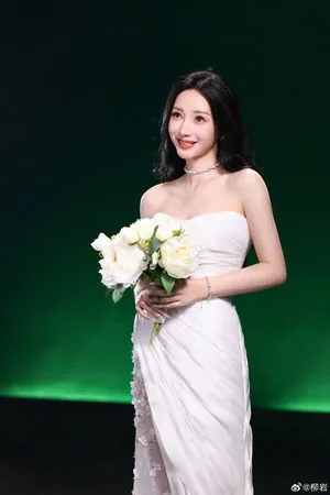 ▲柳岩被爆料當小三。（圖／翻攝自柳岩微博、江小宴微博）