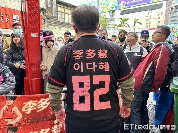 ▲▼CoCo西門町店找來李多慧當任一日店長。（圖／記者蕭筠攝）