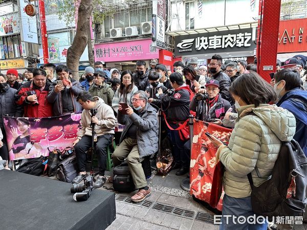 ▲▼CoCo西門町店找來李多慧當任一日店長。（圖／記者蕭筠攝）