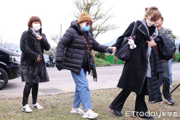 ▲▼ CoCo李玟『永遠的月光愛人』雕像揭幕儀式 -李玟家人。（圖／記者黃克翔攝）