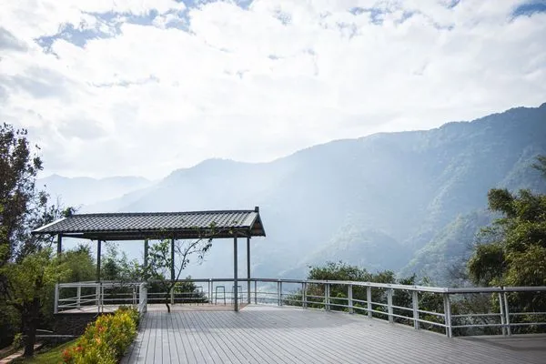 ▲▼鵲橋小白屋咖啡。（圖／部落客黑皮的旅遊筆記授權提供）