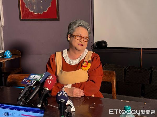 ▲水果奶奶出面爭取預算。（圖／記者謝盛帆攝）