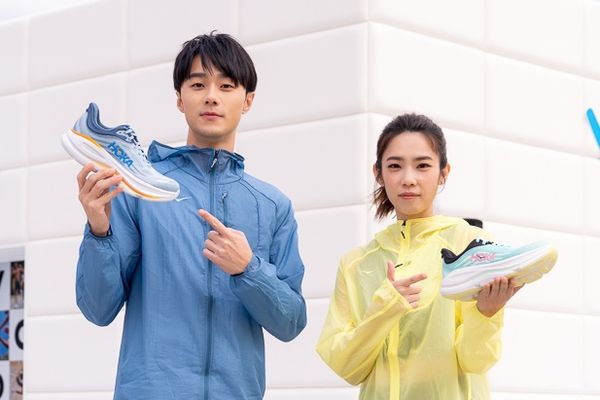▲施柏宇、林思宇出席運動品牌活動。（圖／HOKA提供）