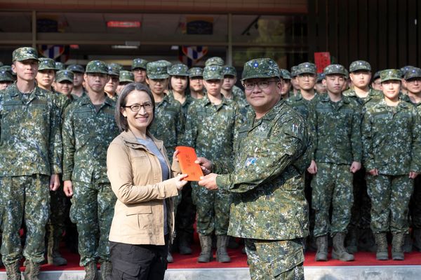 ▼副總統蕭美琴代總統賴清德視導陸軍台南無人機訓練中心。（圖／總統府提供）