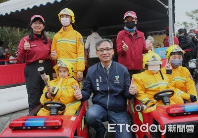 北市消防局農曆年前宣導居家防火　5里長榮獲標章認證