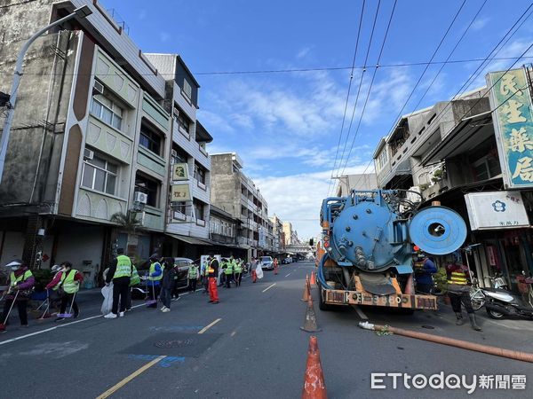 ▲雲林縣環境保護局今舉辦「2025年雲林縣環境清潔週」環境清掃活動。（圖／記者王悉宇翻攝）