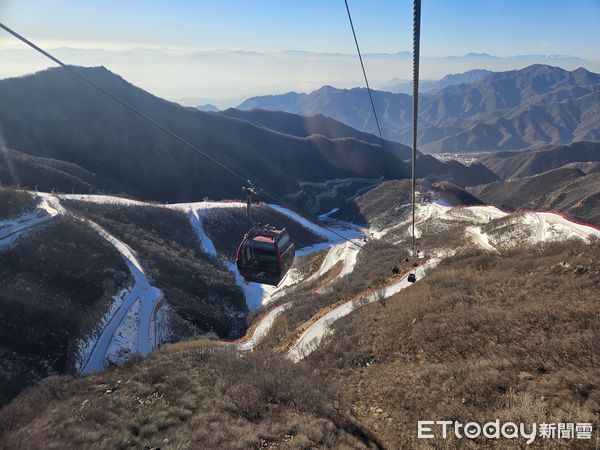 ▲▼大陸「國家高山滑雪中心」已向大眾開放10條雪道。（圖／記者陳冠宇攝）