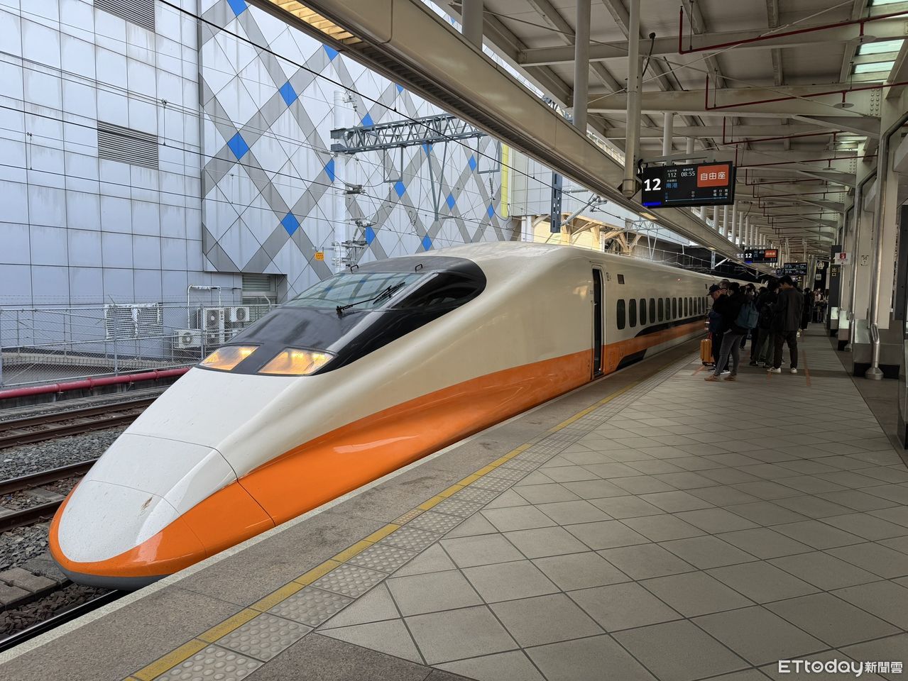 高鐵運量刷新高「明年再微幅增班」 春節早早鳥優惠回歸