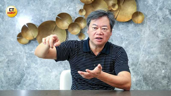 有「存股不敗教主」之稱的陳重銘，在臉書分享他持有金控股數百張。（圖／CTWANT資料）&nbsp;