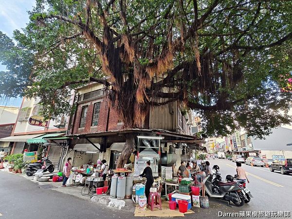 ▲▼草屯在地人推薦必吃60年南投扣仔嗲。（圖／部落客Darren提供）