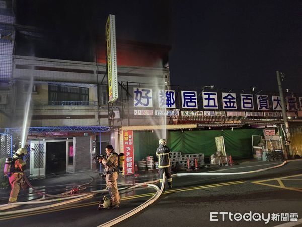 ▲▼台南市西港區新興街民宅火警。（圖／記者林東良翻攝）