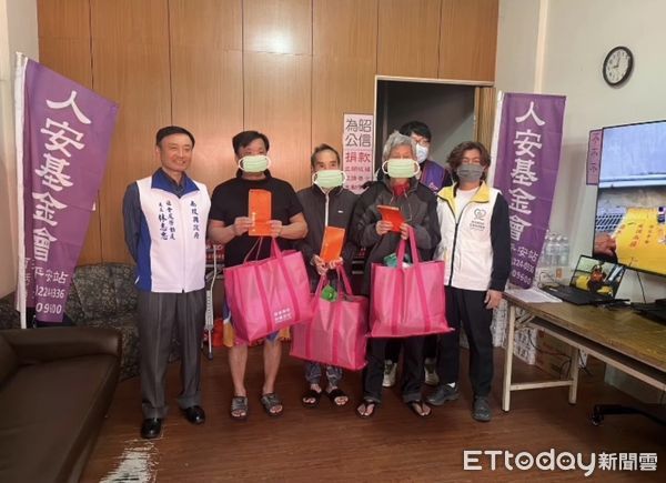▲南投縣政府於春節前夕關懷遊民。（圖／南投縣政府提供，下同）