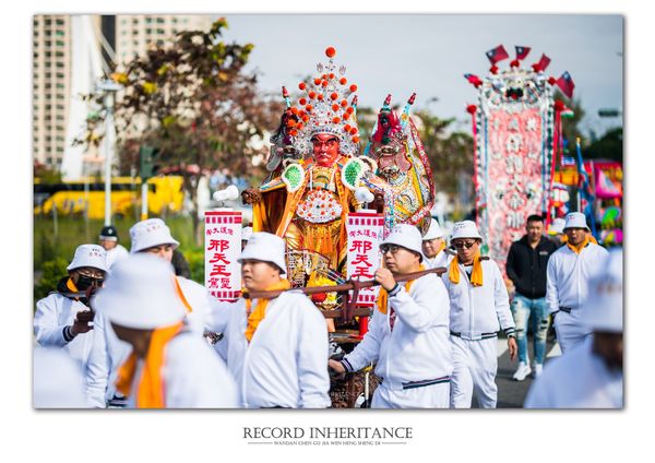 ▲▼ 24歲陳姓廟會攝影師停等紅燈時，遭後車追撞身亡。（圖／翻攝自臉書）