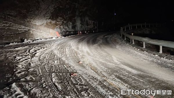 ▲▼合歡山翠峰至大禹嶺已於今晨7時解除封閉恢復交通。（圖／公路局提供，下同）