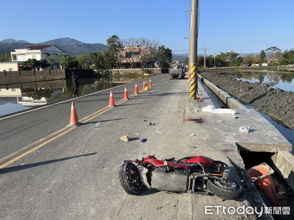 ▲▼宜蘭冬山鄉三香路與三中路口車禍，騎士死亡。（圖／記者游芳男翻攝）